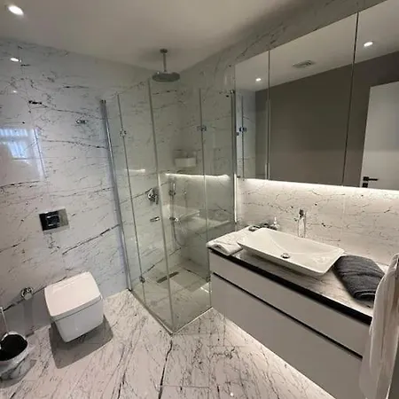 Διαμέρισμα A Luxurious 1+1 Apt At Sinpas Queen Bomonti F-16