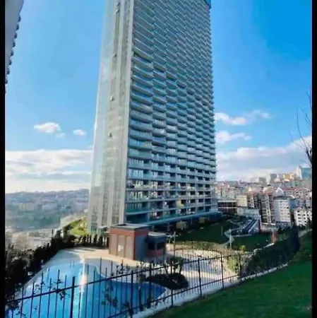 A Luxurious 1+1 Apt At Sinpas Queen Bomonti F-16 Daire *