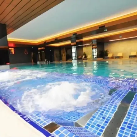 A Luxurious 1+1 Apt At Sinpas Queen Bomonti F-16 Stambuł