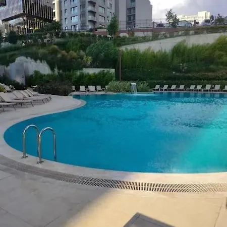 A Luxurious 1+1 Apt At Sinpas Queen Bomonti F-16 Apartament